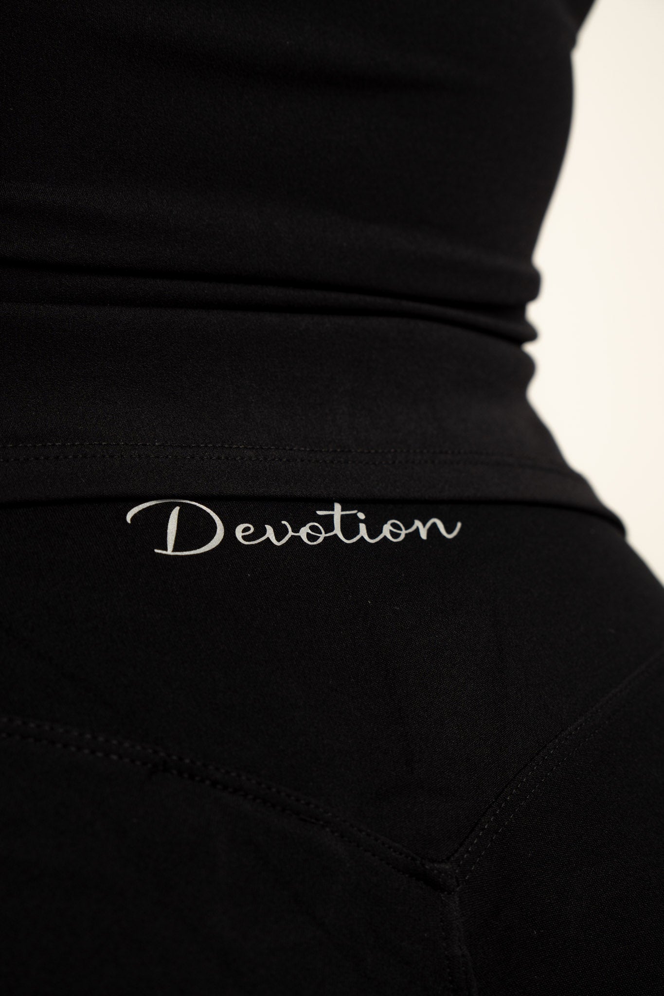 Obsidian Set - 2 Pieces - Beige